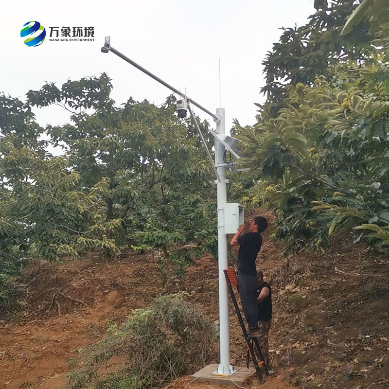 泥水位監(jiān)測站可同時(shí)測量渠道內(nèi)水位、降雨量